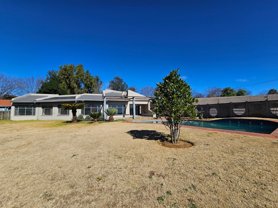 3 Bedroom Property for Sale in Vaalpark Free State